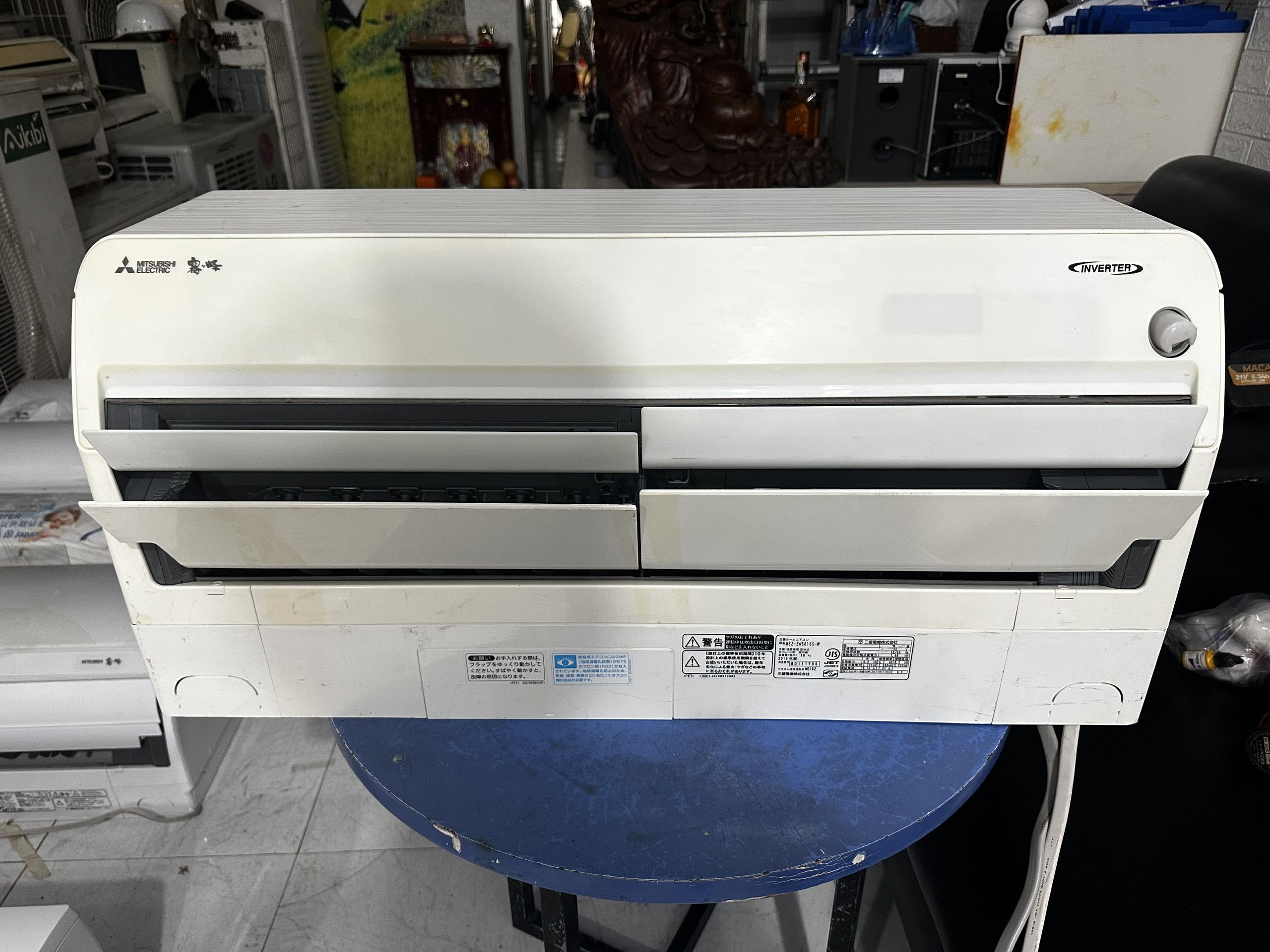 Máy lạnh hiệu Mitsubishi Inverter nội địa Nhật