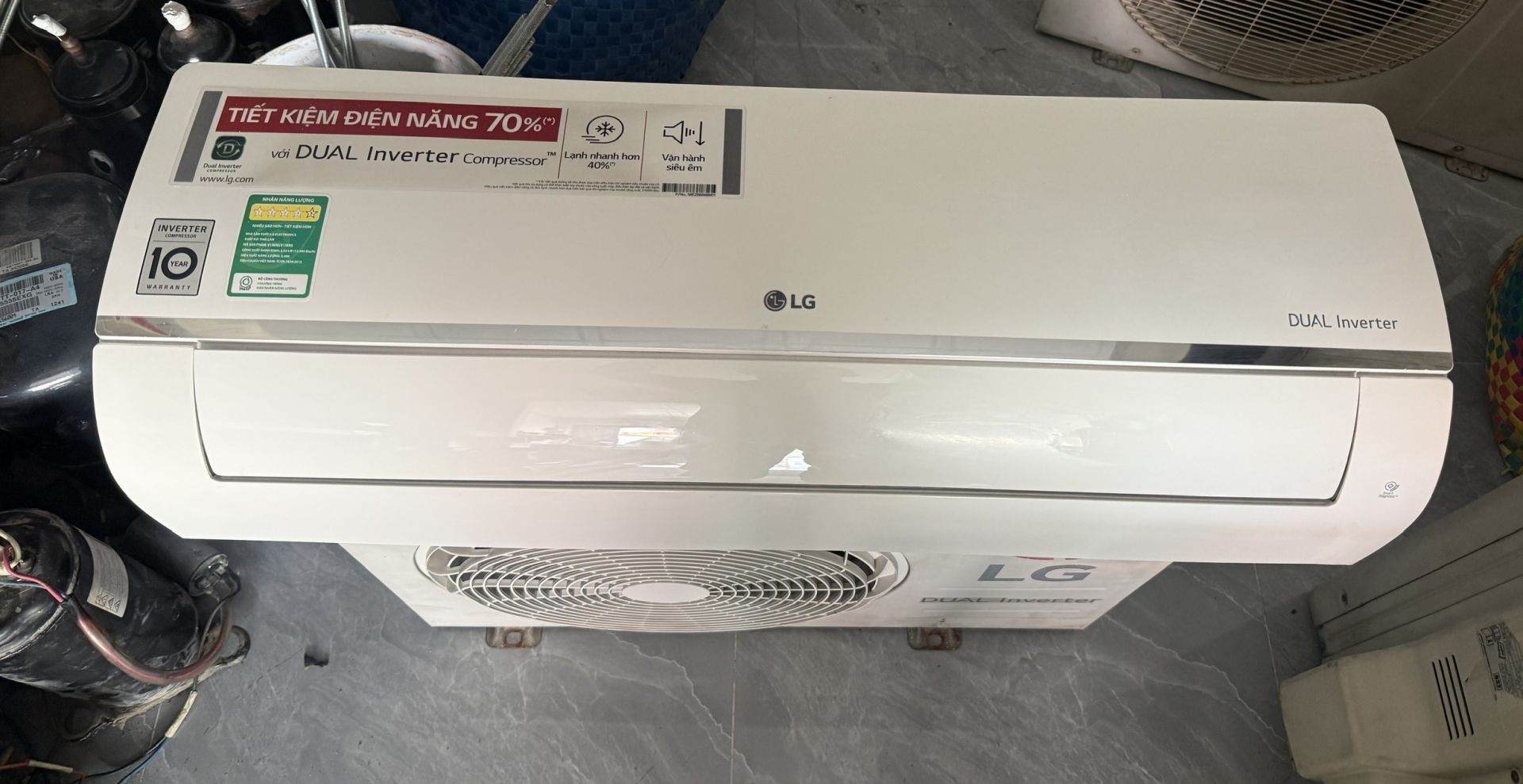 Máy lạnh LG INVERTER 1.5HP GAS R32