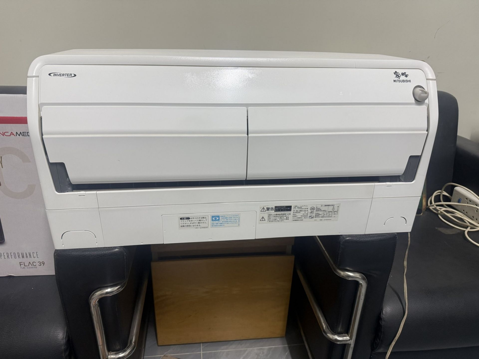 Mitsubishi Inverter 2 chiều điện 200V - công suất 2.0HP