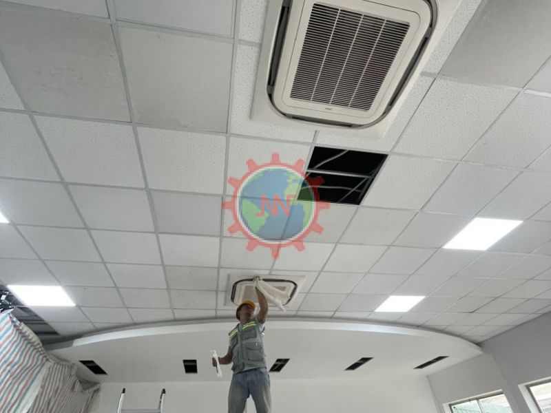 Máy lạnh âm trần lắp đặt cho văn phòng không gian mở